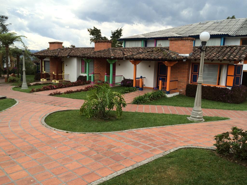 Hotel Termales El Otono